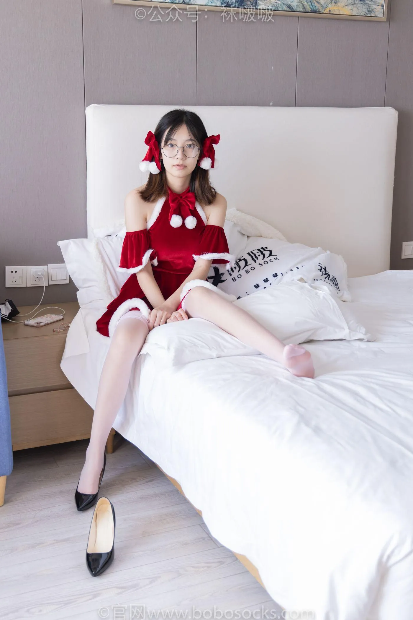 [BoBoSocks袜啵啵]NO.043 小甜豆-圣诞服、平底鞋、高跟鞋、白色渔网袜 [165P]插图7